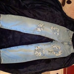 cute stylish urban outfitters mom jeans, high rise